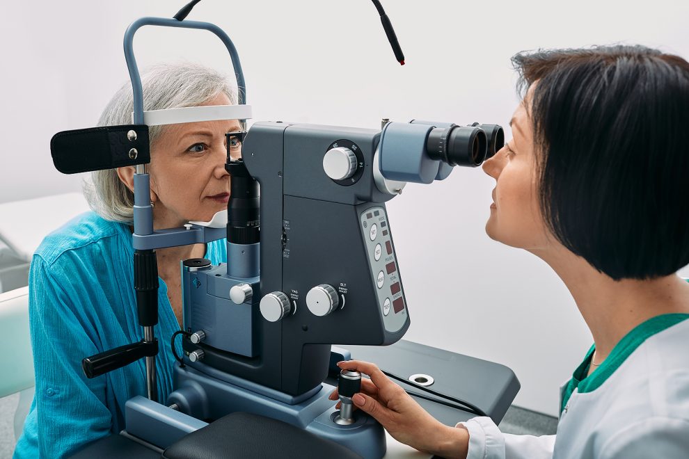 Trouble Seeing and Hearing: Alzheimer's Care Southbury CT
